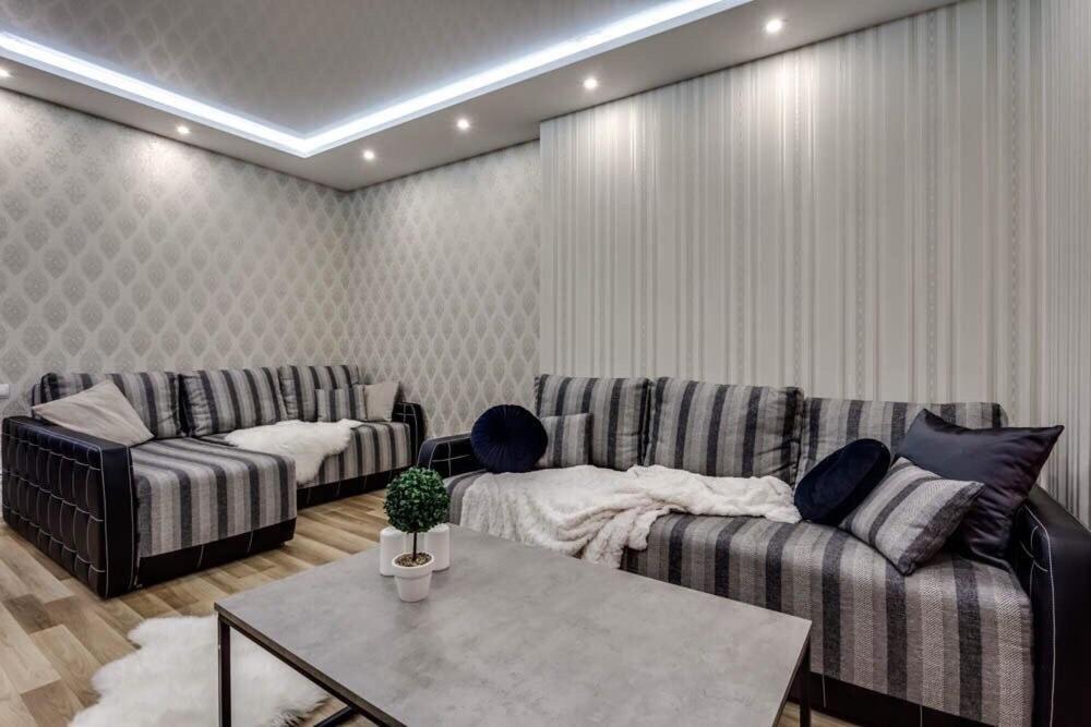 Comfortable Apartments Lviv Extérieur photo